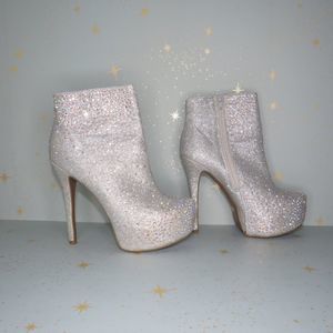 Lauren Lorraine Designs | Silver Crystal Naomi Boo